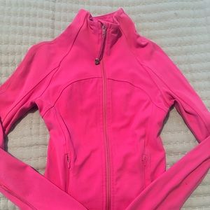 Lululemon Sonic Pink cropped Nunu.  Size 0